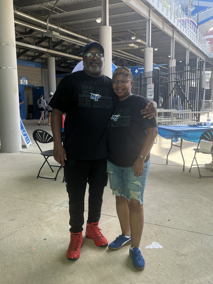 RingsNthingsCA's tweet photo. Back in the #Boro like we never left. #1 &amp; only son. @AbdulMuhammadJr Let’s go @MT_FB @Educ8torOPS @spoiledbeauuty_ https://t.co/y8XEOhhVAB