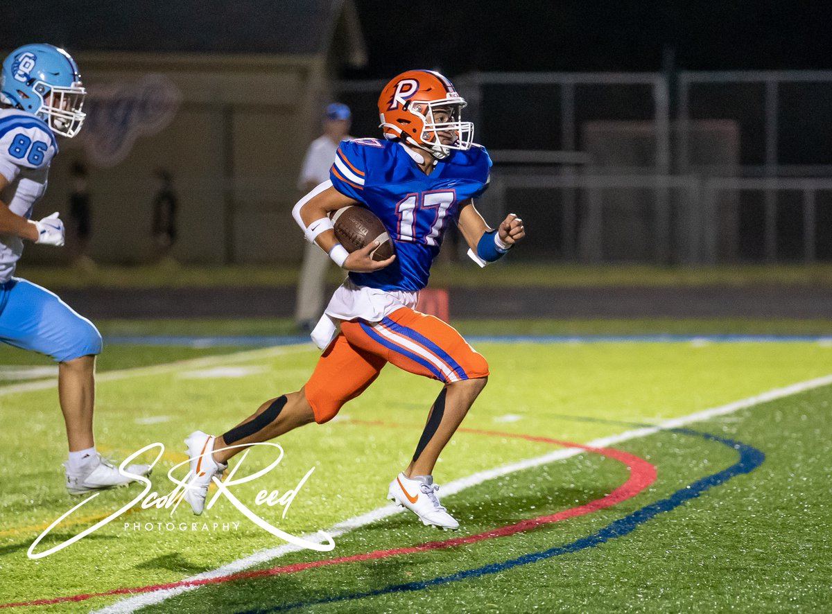 SR_Photog_Guy's tweet photo. @OrangeHS_AD Awesome game Coach @wes_schroeder as your coaching staff, players and fans brought the juice #FridayNightFootball in the #Tangy π #NeersRolling #Grind4State #TeamOrange #614_HS_Football https://t.co/QtOL7qV4gD