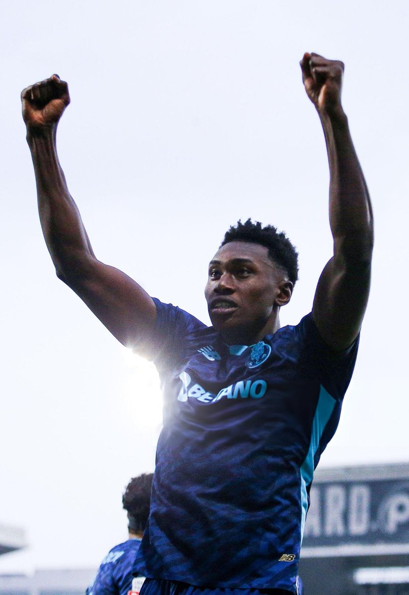 O racismo nunca vencerá! ✊🏿💙