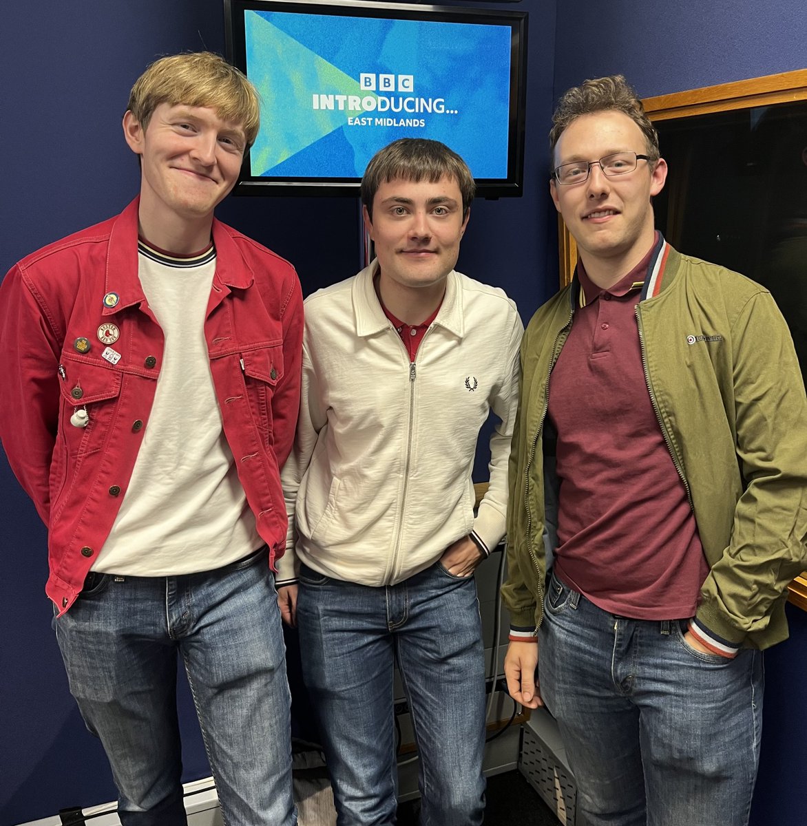 the beat (@beatonthebeeb) on Twitter photo 💥<a href="/Sharp_Class/">Sharp Class</a> are in the studio with <a href="/deanjacksondj/">Dean Jackson</a> now!
🌍 Talk is about their new album 'Welcome To The Matinee Show (of The End Of The World)' , their inspirations and the meaning behind it.
📻 bbc.co.uk/programmes/p0j… 💥<a href="/Sharp_Class/">Sharp Class</a> are in the studio with <a href="/deanjacksondj/">Dean Jackson</a> now!
🌍 Talk is about their new album 'Welcome To The Matinee Show (of The End Of The World)' , their inspirations and the meaning behind it.
📻 bbc.co.uk/programmes/p0j…