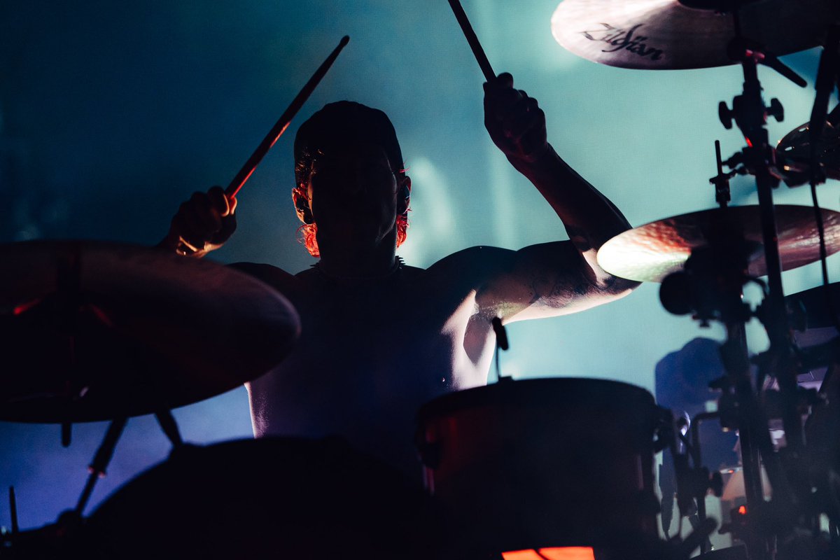twenty one pilots tweet media