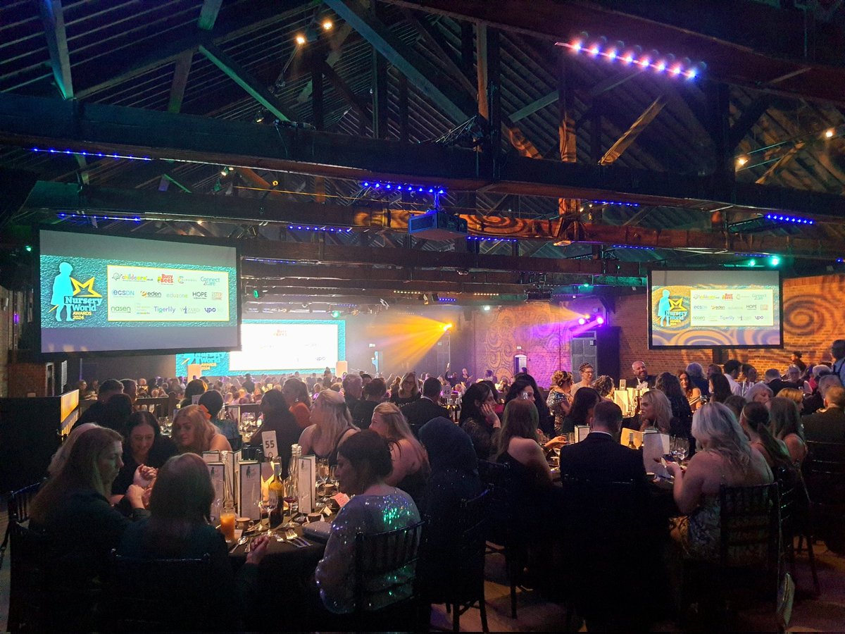 MAG_AWARDS_ tweet media