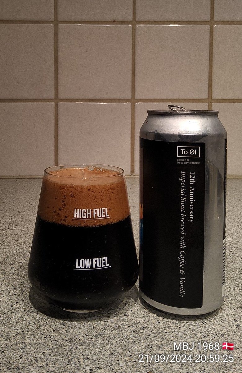 jonasen1968's tweet photo. To Øl 🇩🇰
12th Anniversary 🍻🍻🍻🍻💪
Alkohol: 12,12 %
IBU:
Indehold: 440 ml.
Type: Stout - Imperial / Double Coffee
Serverings temp: 9 - 12
https://t.co/naU0T6iPnn @toolbeer #toolbeer
Købt på: https://t.co/cnLrSfdMsl 👍
https://t.co/FIkD1lBnpN https://t.co/93WncBpKvp