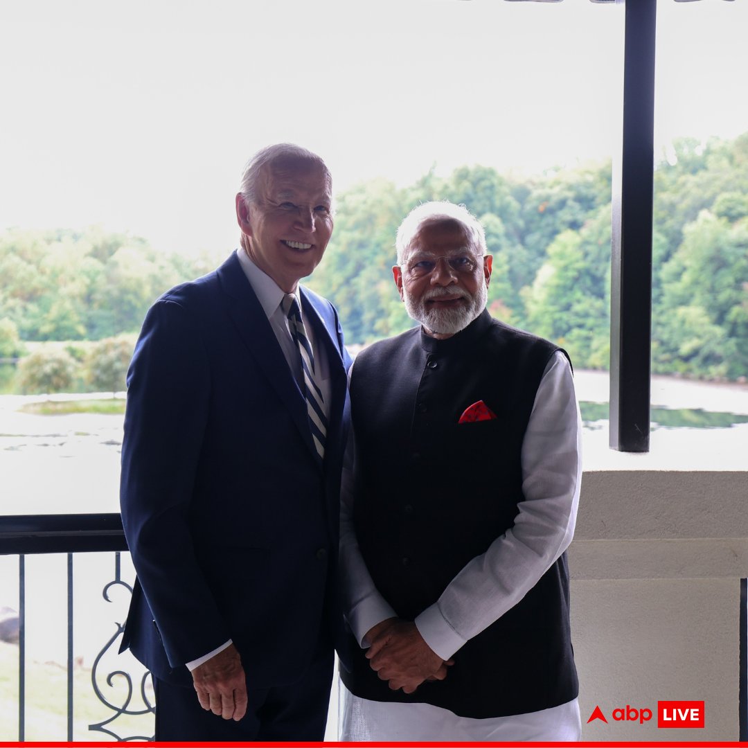 ABPNews's tweet photo. तीन दिवसीय दौरे पर प्रधानमंत्री नरेंद्र मोदी अमेरिका पहुंचे. यहां उन्होंने अमेरिकी राष्ट्रपति जो बाइडेन से उनके आवास पर मुलाकात की और द्विपक्षीय बैठक की. देखें तस्वीरें....
#PMModi #modiinamerica #JoeBiden #America #modimeetsbiden #news #hindi #hindinews #latestnews #latestupdates #abpnews #india