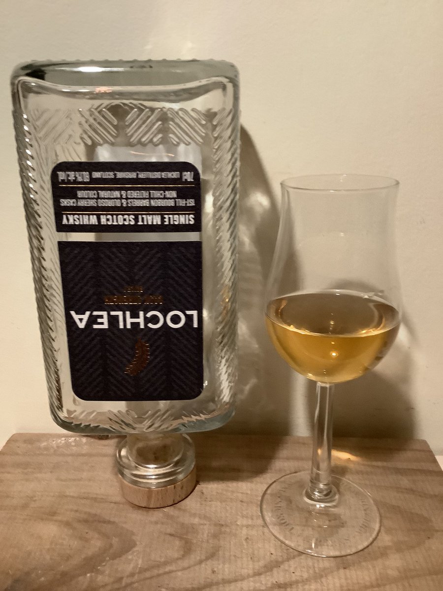 1_womans_whisky's tweet photo. Bottle kill. Farewell to the Lochlea Cask Strength from @SummertonClub. Cheers!
#dramtime https://t.co/45LtPEJQ9I