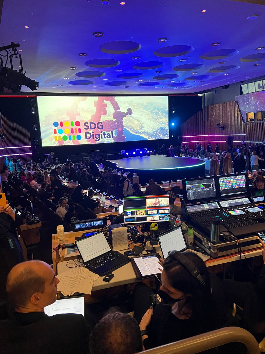 En @Cibervoluntario nos involucramos por un Pacto por el Futuro Digital, estamos  en la #CumbreDelFuturo en Naciones Unidas en Nueva York para construir un futuro digital inclusivo, sostenible y próspero para toda la ciudadanía 
#ADigitalFutureforAll 
#NuestroFuturoComun