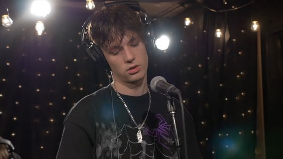 ִֶָ (@dailybladee) on Twitter photo 