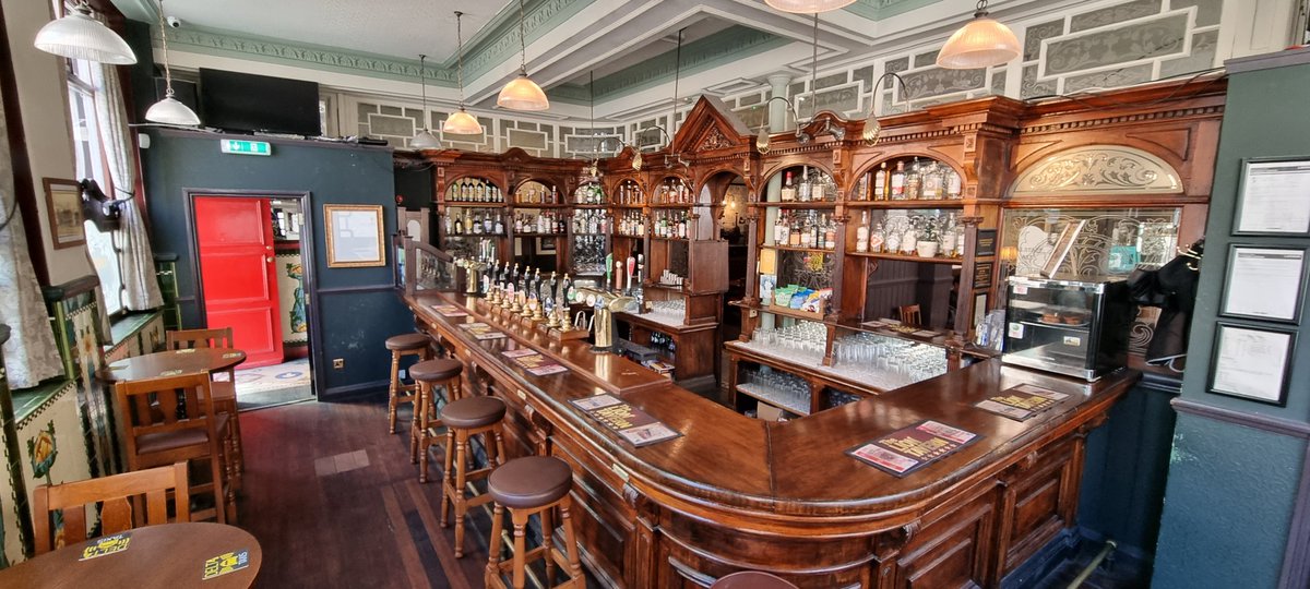 While the #Labour conference is in Liverpool this weekend, we are offering 10% discount with a #TradeUnion #membership card. 🍺🎉 What's there not to love about that? ❤️

theliontavern.co.uk

#Lab24
#Union
#Liverpool
#Moorfields
#CaskAle
#IrishWhiskey
#ProperPub
#UKPubs