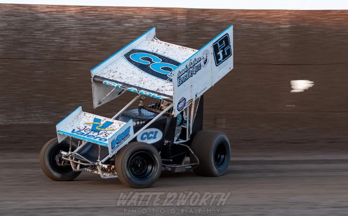 𝘼𝘿𝙊𝘽𝙀 𝘾𝙐𝙋!

Tonight, John makes the final trip to the season to Petaluma Speedway for the Adobe Cup with the Sprint Car Challenge Tour! 

📸: <a href="/WATTE12WORTH/">Gary Watterworth</a> 
📺: <a href="/calidirttv/">CaliDirtTV</a>