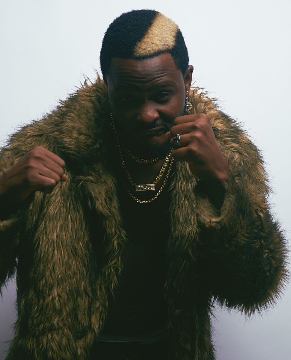 AlbumTalksHQ's tweet image. 📊 NO 1 ON SPOTIFY NG
📊 NO 1 ON APPLE MUSIC NG
📊 NO 1 ON SHAZAM NG 

A Viral Clean Sweep for @MrFidooooo on the charts with “Awolowo”. 👏🏽🚀