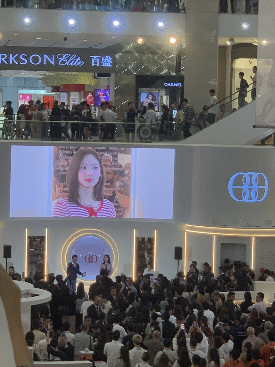 minaaaayaaa tweet media