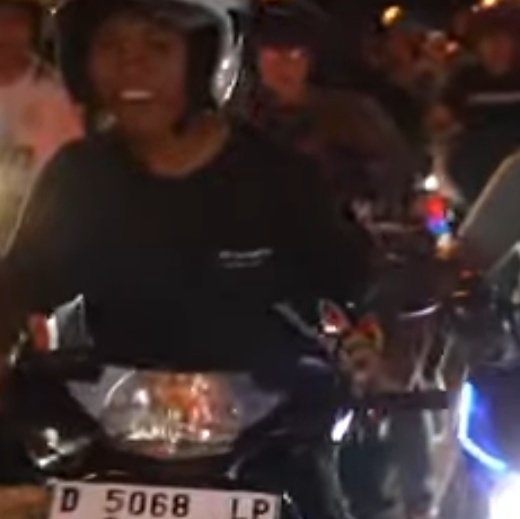 _pratamarap's tweet photo. @nicolas_jevon @Danyananda_ KAPAN LAGI coba dapet kesempatan dikatain Awas Minggir Lu Miskin sama speed jauh jauh dari Luar Kota loh 😂 https://t.co/n0iI99IGxv