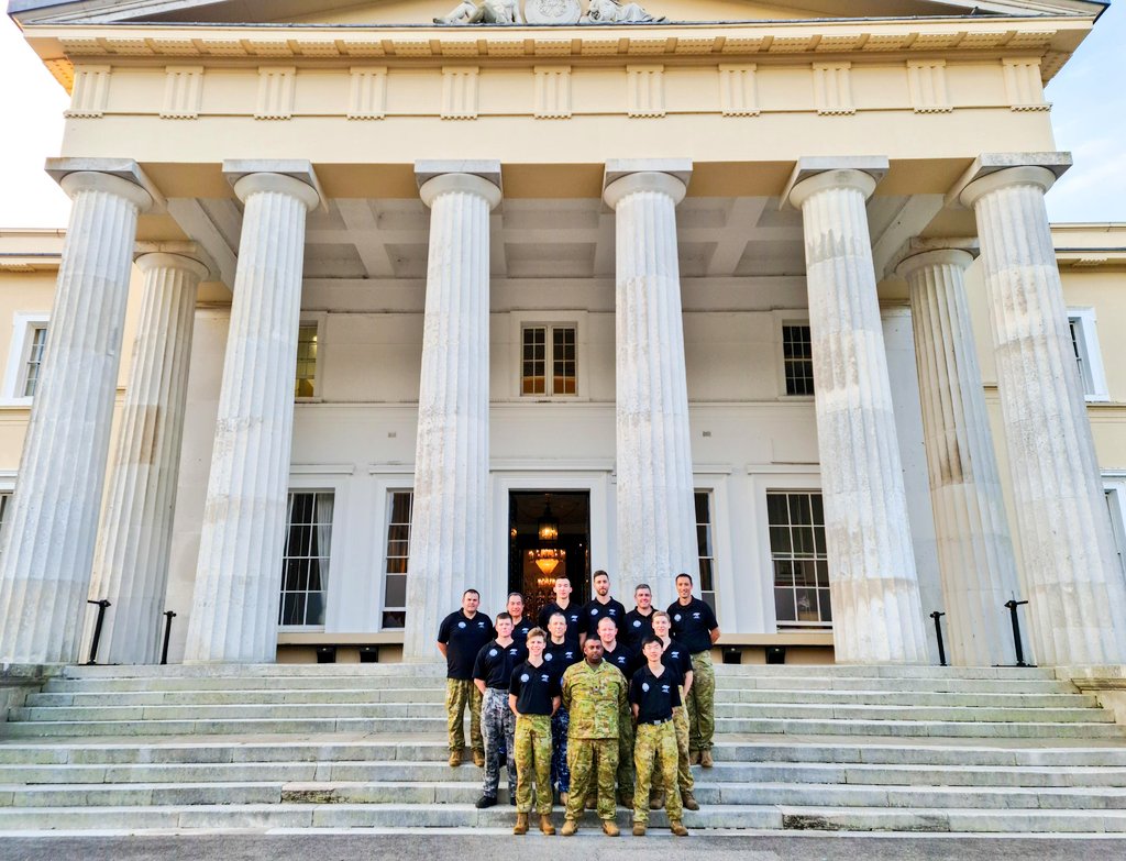AUADRT's tweet image. Helping @BritishArmy with recruiting, #STEM engagement and #DroneRacing education at @RMASandhurst today with @ArmyDroneRacing. Such great racing in these historic grounds!
#SendIt!!!
@ChiefAusArmy @ArmyCGS @SEAC_ADF