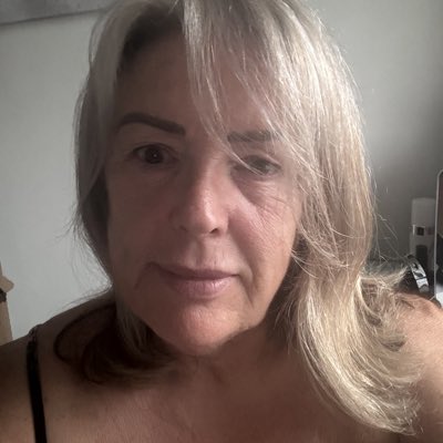 Tracey R tweet media