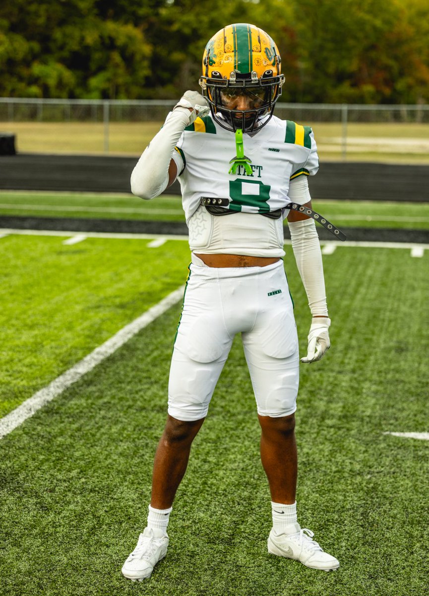Kavontae Whipple⭐️📸 (@kavontaewhip513) on Twitter photo hudl.com/v/2QAze3 Mid season tape weeks 1-5.
1 Interception
46 tackles
26 solo
Assist 20
1 sack
1ff
5 tfl
2pbu
4fr
Defense player of the game week2 and week5. 6'0 175 strong safety, nickel <a href="/AllenTrieu/">Allen Trieu</a> <a href="/CoachTy_1/">Tyler Williams</a> <a href="/TaftNationFB/">TaftHighSchoolFB</a> 🔒🔒❗️#headhunter hudl.com/v/2QAze3 Mid season tape weeks 1-5.
1 Interception
46 tackles
26 solo
Assist 20
1 sack
1ff
5 tfl
2pbu
4fr
Defense player of the game week2 and week5. 6'0 175 strong safety, nickel <a href="/AllenTrieu/">Allen Trieu</a> <a href="/CoachTy_1/">Tyler Williams</a> <a href="/TaftNationFB/">TaftHighSchoolFB</a> 🔒🔒❗️#headhunter