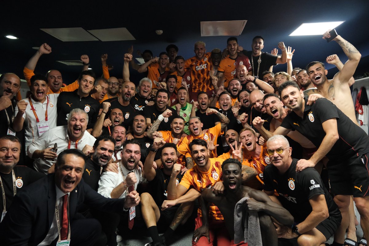 Galatasaray: Kadıköy HatıЯası! Vol bilmem kaç…