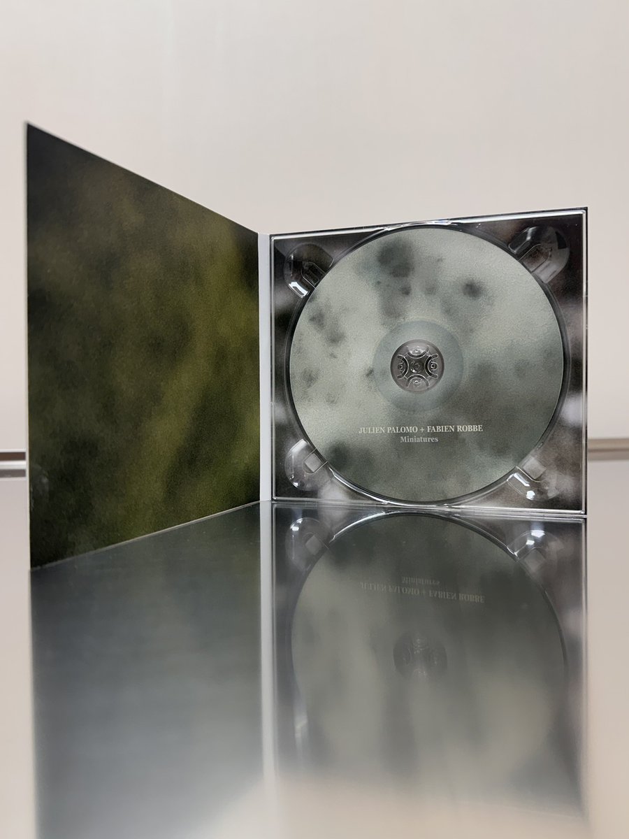 ivo_petrov's tweet image. new release: mahorka.org/release/410
mahorka.bandcamp.com/album/miniatur…

Julien Palomo + Fabien Robbe - Miniatures [mhrk410]

"A Perfect Voice With Which To Say Nothing"