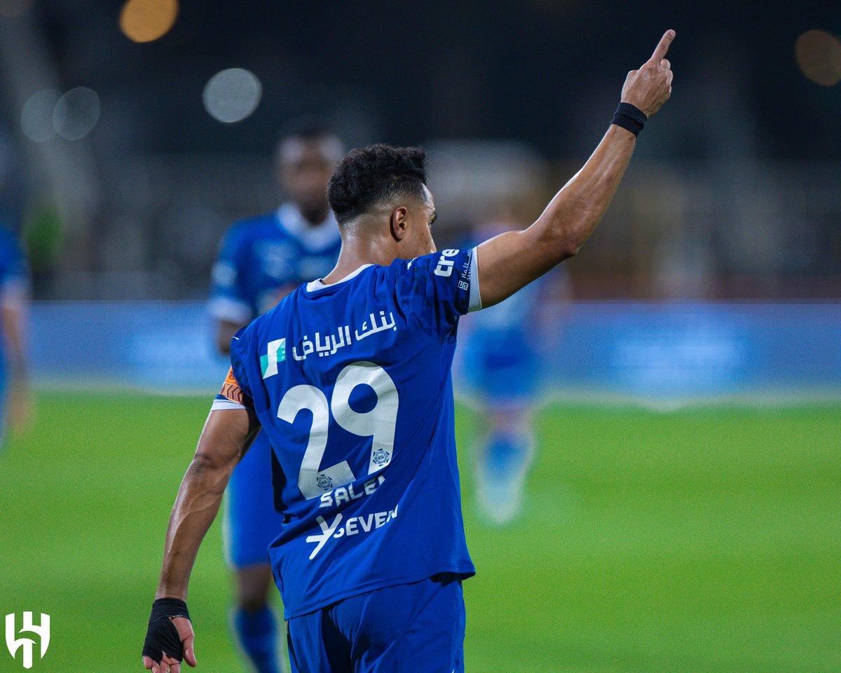 KhvayaClubs's tweet photo. اعظم من انجبت الكرة السعودية 💙 

@salem_d29 https://t.co/FowgQwr4R0