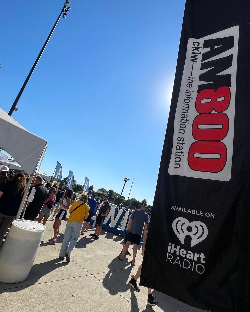 AM800CKLW's tweet photo. Great times broadcasting live from the @WindsorLancers Football game!
Check out all the #AlumniWeek events at https://t.co/v1kJ0rHcmW https://t.co/cnJc8WtqGx