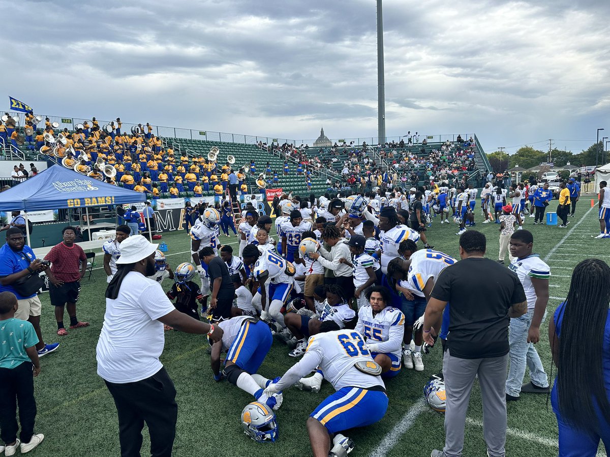 IanMillsTV's tweet photo. Albany State wins 28-7! https://t.co/Cz0LMIeC61