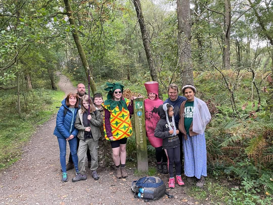 KpParentCouncil's tweet photo. A HUGE well done our @KingsparkP walkers ! So far over £1400 raised for our lovely school. 👏Thanks so much to Michelle and Sally for arranging this and to our walkers and donors. Big shout out to our KP kids who were amazing ❤️🥳⭐️🙌. https://t.co/fF8EL8DYa2