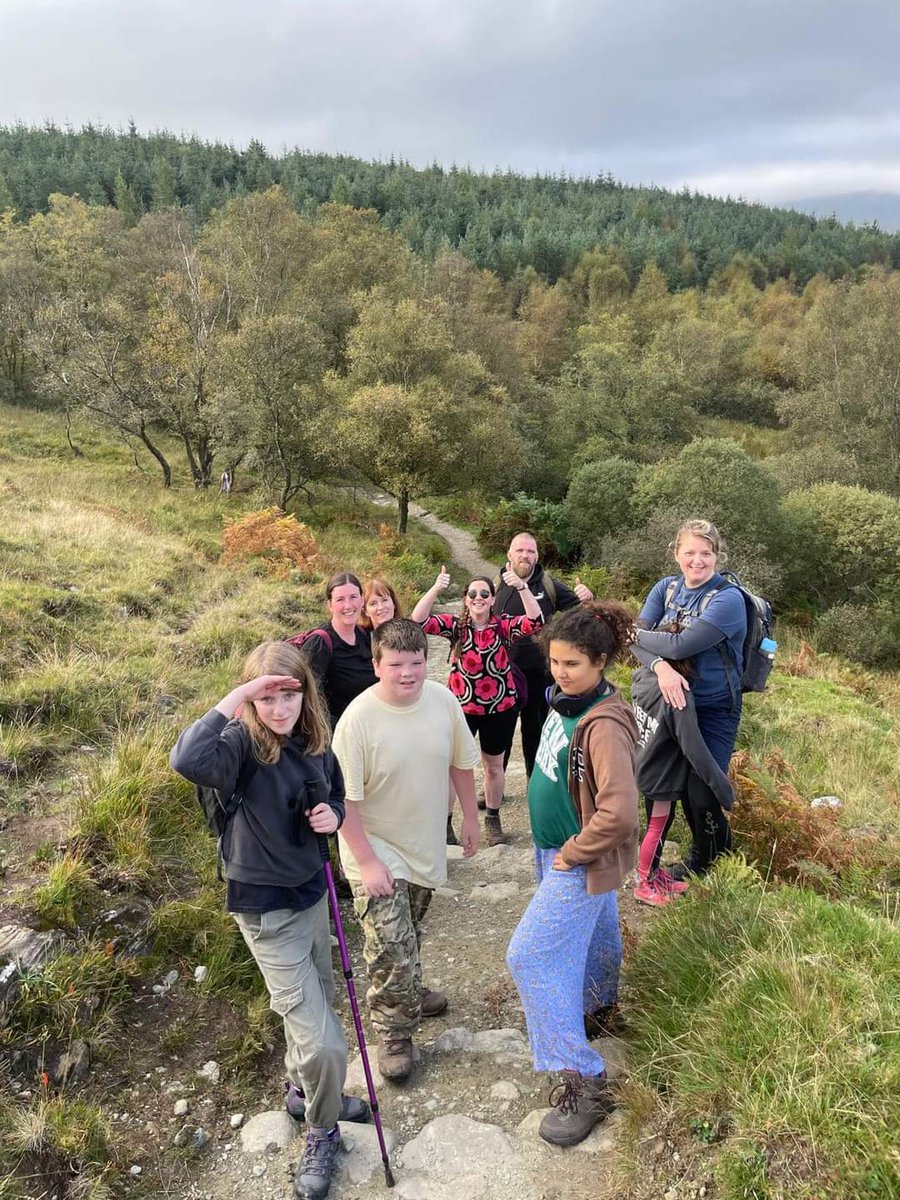 KpParentCouncil's tweet photo. A HUGE well done our @KingsparkP walkers ! So far over £1400 raised for our lovely school. 👏Thanks so much to Michelle and Sally for arranging this and to our walkers and donors. Big shout out to our KP kids who were amazing ❤️🥳⭐️🙌. https://t.co/fF8EL8DYa2