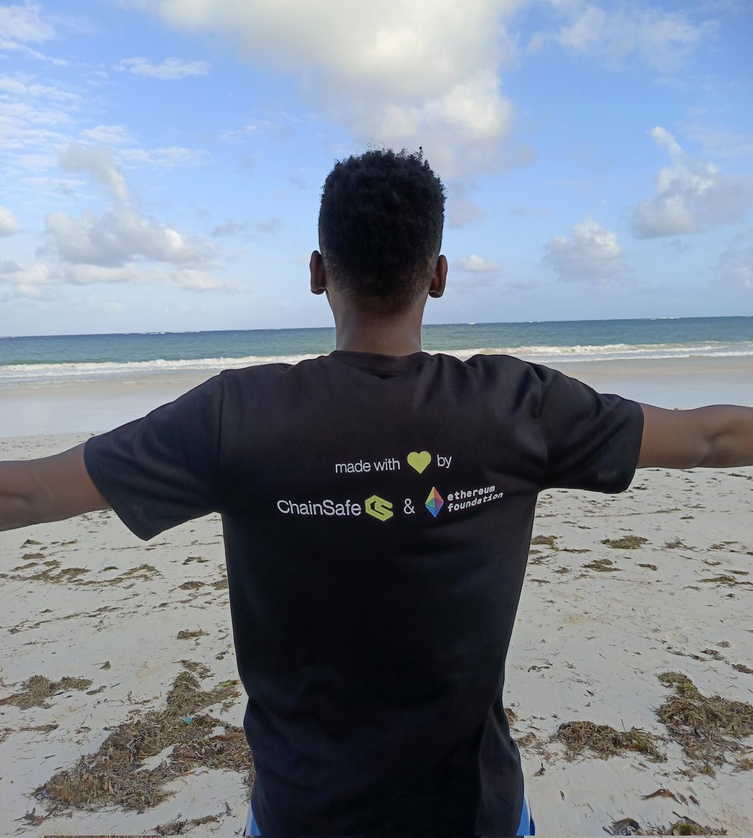 _ChrisOketch's tweet image. Web3.js Africa tour doing the most with @SantiagoDevRel and @GideonMaoga
Thanks guys, we don't wait we build!
#Web3js