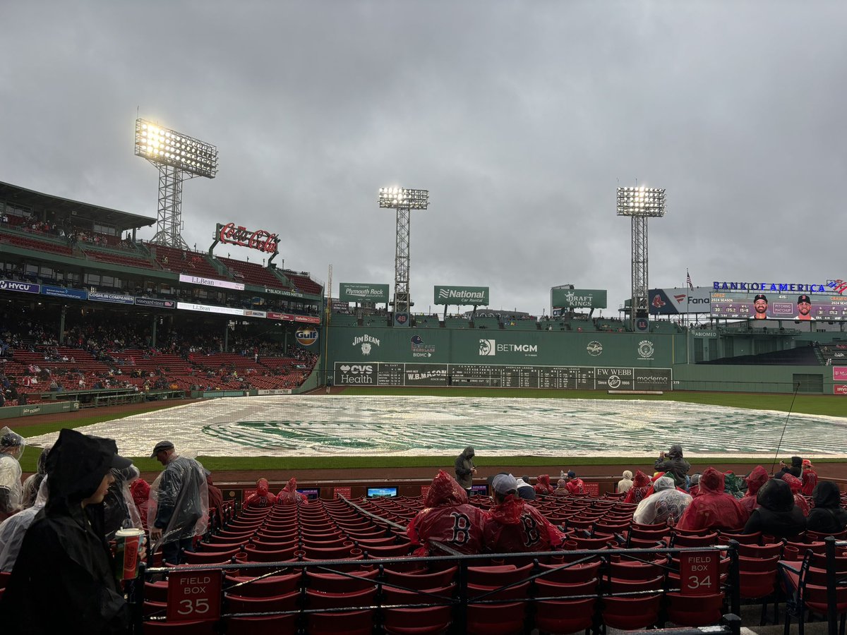 charjeks's tweet image. My first sox game… already soaked lol, hoping the game starts soon it’s been delayed 🫣 #RedSox #MLB #MGM #BetMGM