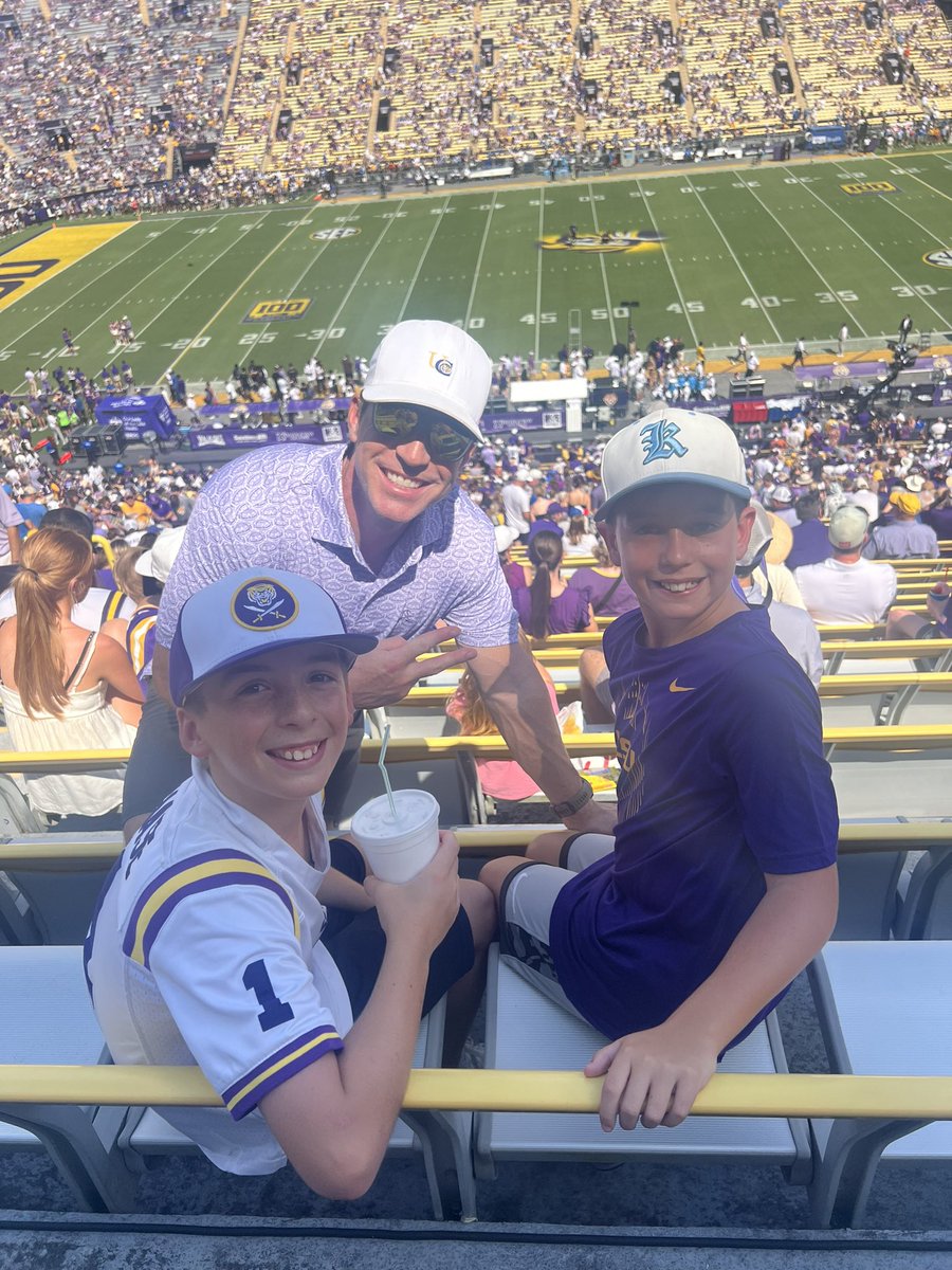 EmilyChatelain's tweet photo. @LSUfootball https://t.co/FdWlt5ElFX