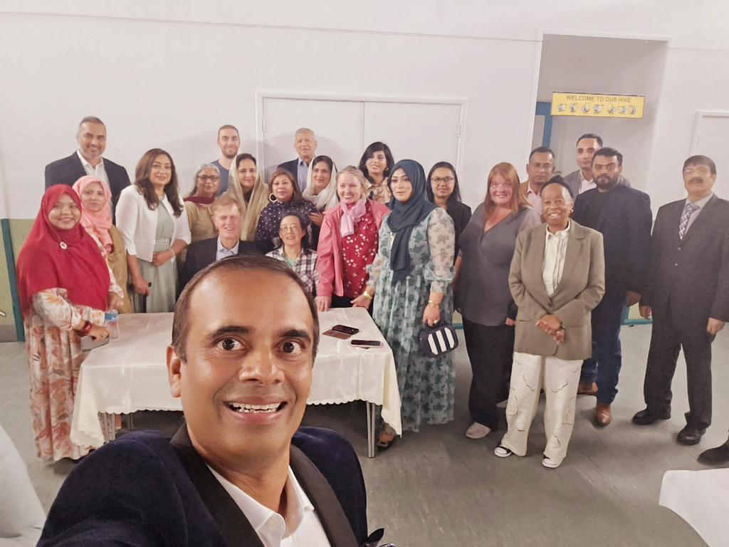 JunadAly's tweet photo. Thank you @stephenctimms for the invitation at the Succes Party for your comprehemsive Win in recent General Election.
Always good to socialise with the Comrades at such event.
#WeLabour
#NewhamLaboir
@unmeshdesai
@UKLabour
@LondonLabour https://t.co/F6b18qTznT