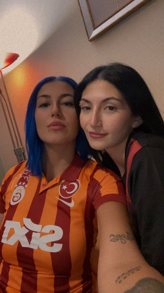 Ezgiiiii1905's tweet photo. Keyifler tıkırındaa🥰
@azedevriim 💛❤️
#Galatasaray 🔥 https://t.co/eaFVXlprKh