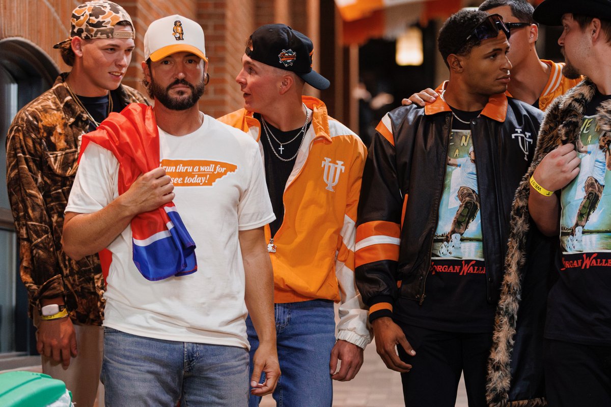 Alumni Hall UT tweet media