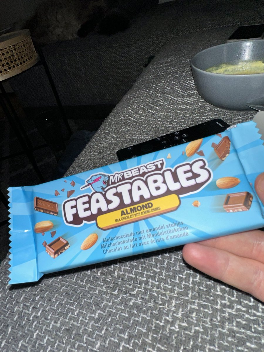 Funkeyy_'s tweet image. Einfach heute im Edeka gefunden 🤩 #feastables @MrBeast #🇩🇪