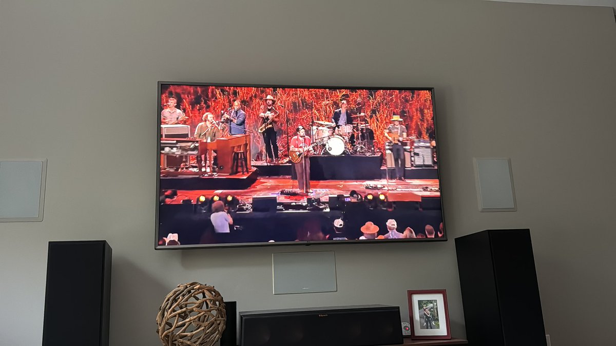 Watching <a href="/FarmAid/">Farm Aid</a> with <a href="/NRateliff/">Nathaniel Rateliff</a> rocking this afternoon with the Night Sweats. I waved when he saluted the 🇨🇦 in the audience. No pressure <a href="/lukasnelson/">Lukas Nelson</a> you’ll take it to the next level. Always such a great day!