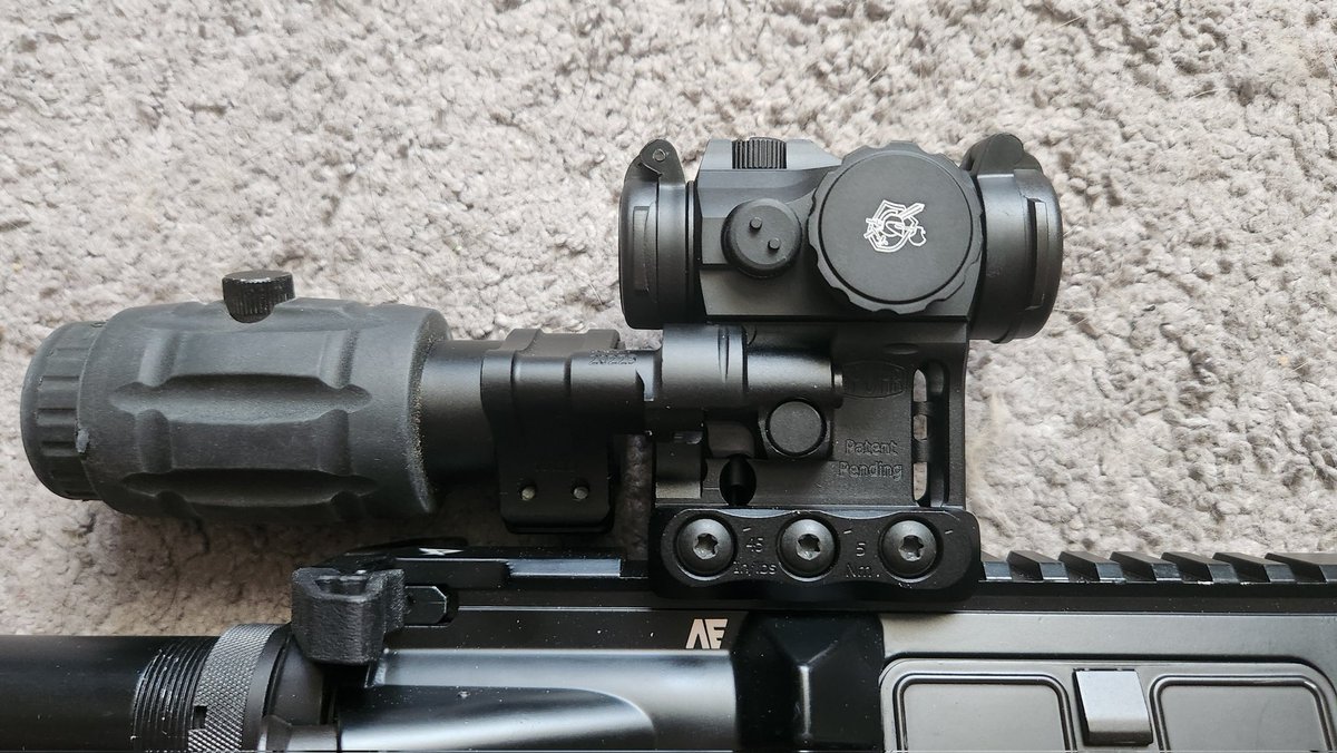 RITSU_ops's tweet photo. ⚔️ chivalry complete

T2
Triple Tap
Trigger guard

#KAC #airsoft #サバゲー #サバゲーマー #サバゲープロフィール https://t.co/8uIpbPQJpD