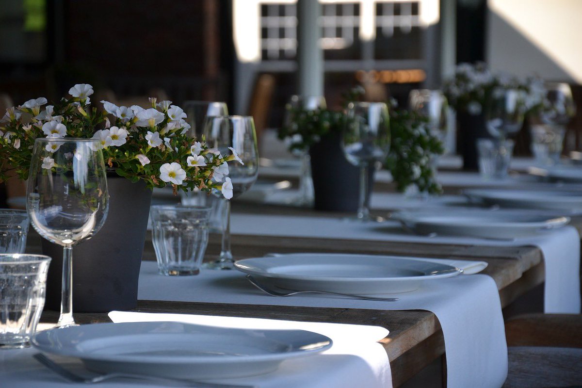 gdjaguirre's tweet image. “Pasa en las 🎥 películas, pasa en la vía real… te pasa a ti también”

En una 🥳 celebración entorno a la Amistad, surge un inesperado gesto lleno de bondad y afecto.

📖 El reencuentro y una conmovedora sorpresa.
blogs.eltiempo.com/relatoscamino/…

#BlogsET
@ELTIEMPO
@eltiempoblogs