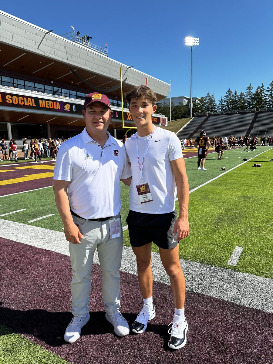 Back in Mt. Pleasant for a game day visit!
Fire Up Chips!! 🔥⬆️