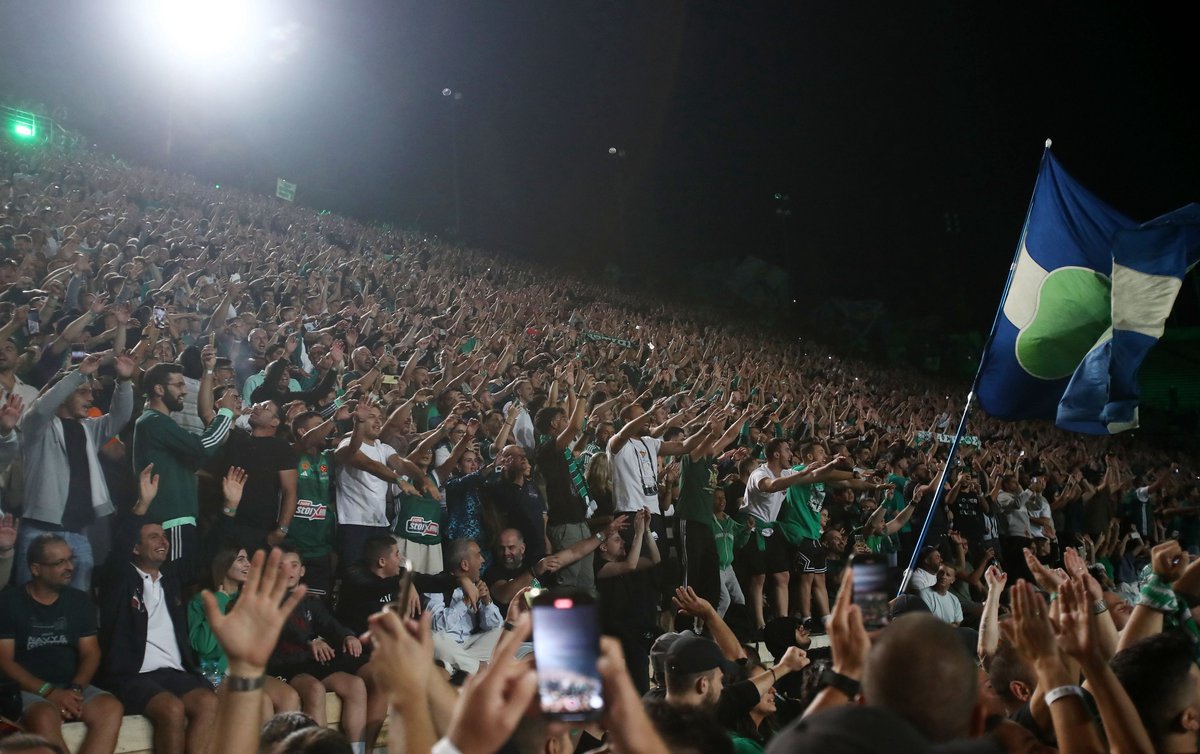 ZakkasGeorge's tweet photo. HISTORY: 35.000+ fans in a European Basketball Game, to honor Pavlos Giannakopoulos' memory. 

Panathinaikos just wrote one more wonderful story. Incredible night in Athens, at the iconic Panathenaic Stadium. #paobc https://t.co/fD3euXm2Jl