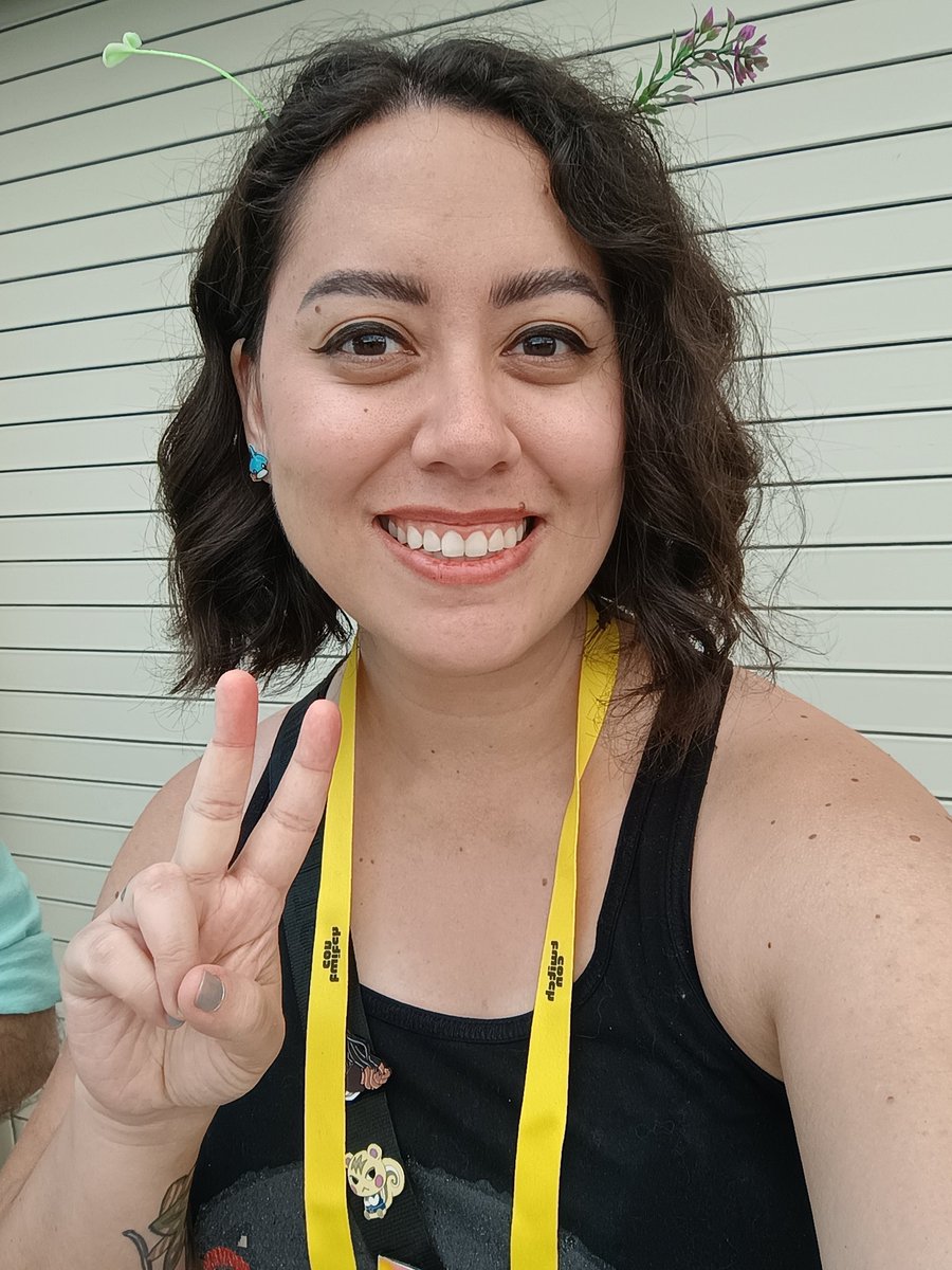 marshmllodragon's tweet photo. Exploring artist alley! If you see me at #twichcon - say hi! 🩵✨ https://t.co/l4fEMWZQSa