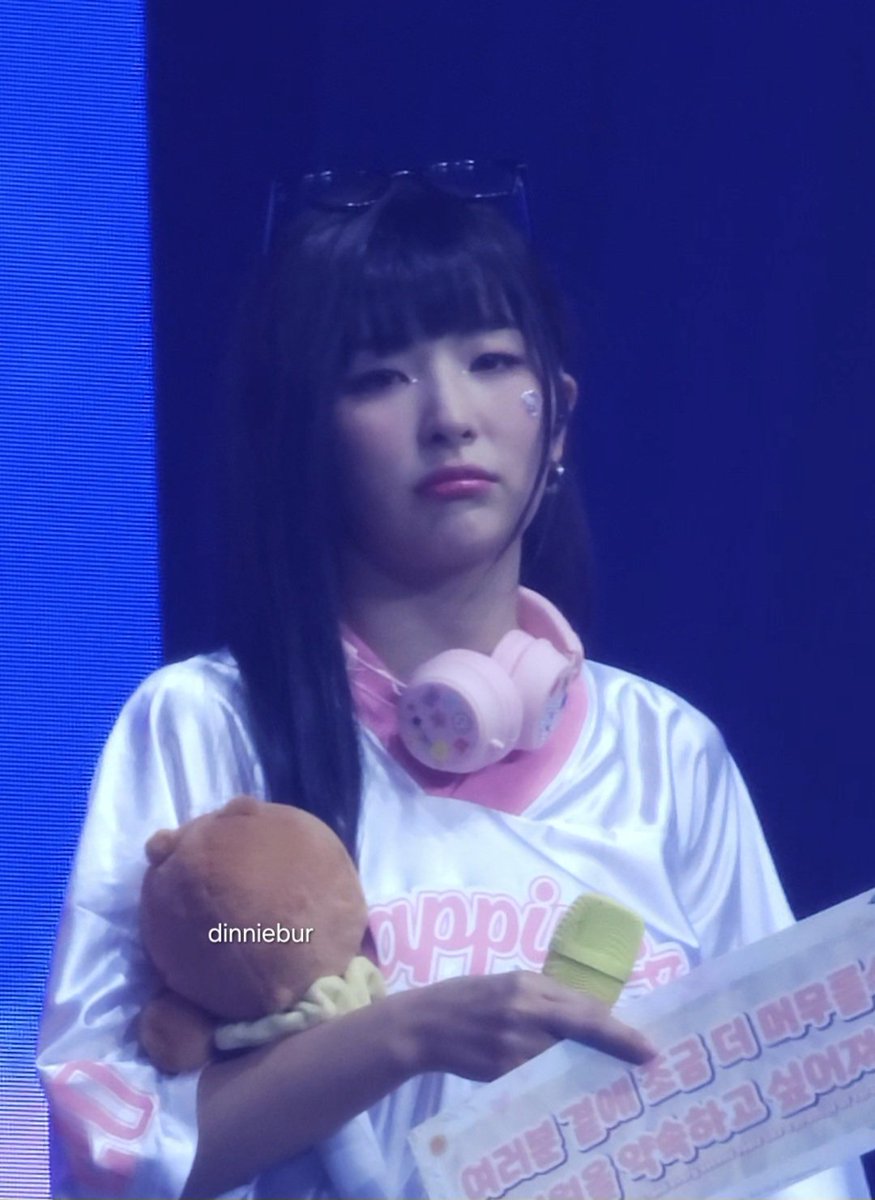 dinniebur's tweet photo. 🥺🥺🥺 https://t.co/6tRYeQH3RB