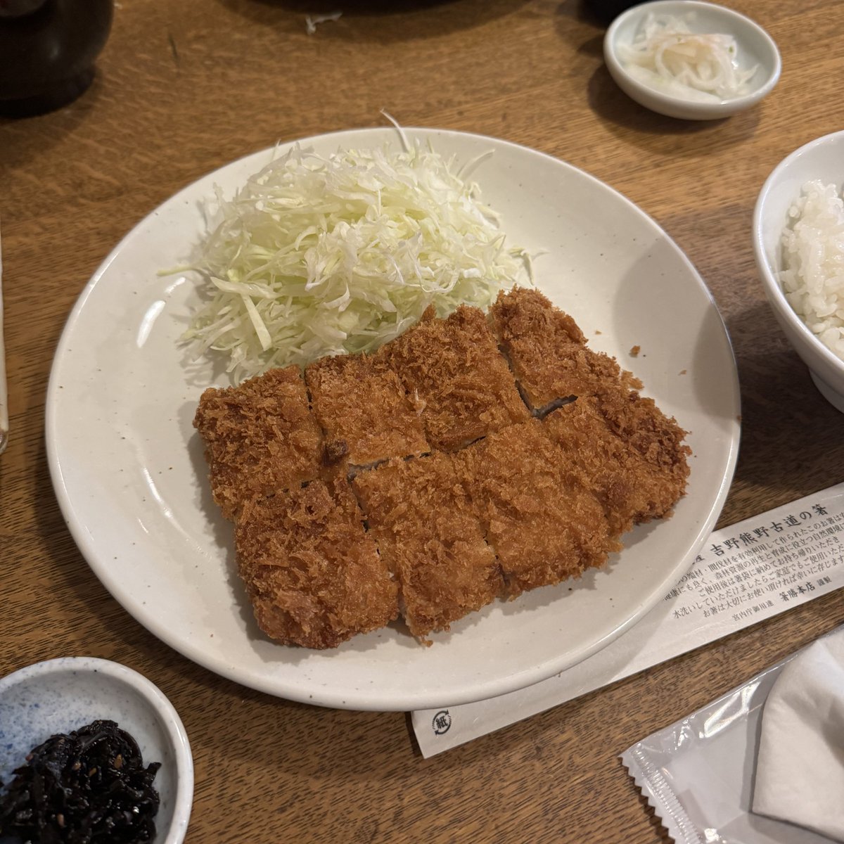 zunbala's tweet photo. 最近食べたご馳走を放流
横浜うまうま😋🤤 https://t.co/QrC4nCAQkF