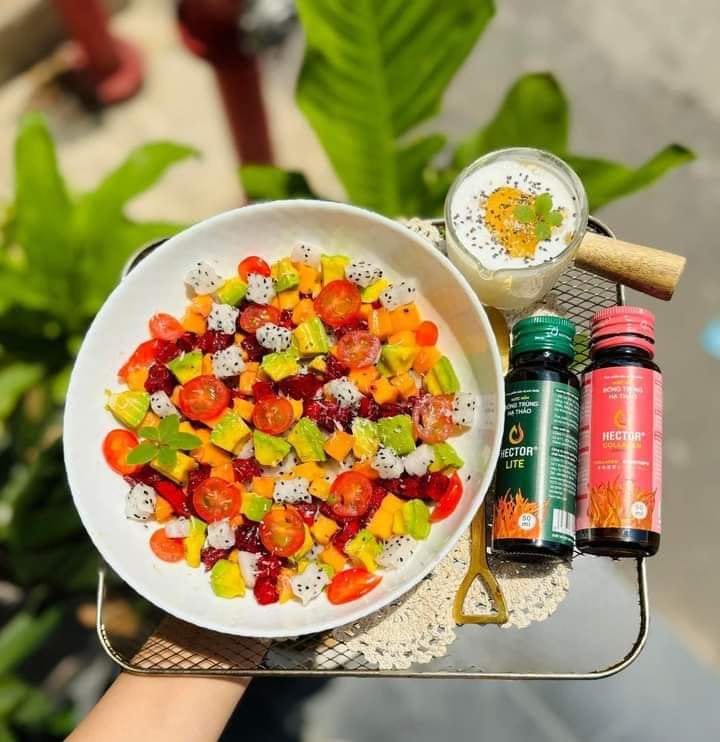 thaohector8's tweet photo. Bữa sáng của mấy chị khách nhà Hector 🤩
Vầy bảo sao cứ ngày càng trẻ đẹp ra
Phụ nữ mình mà ko chăm tút tát nhanh già, nhanh xuống sắc xuống sức lắm các chế ơi

#Đông_trùng_hạ_thảo_Hector https://t.co/IHxEYOK4Mx