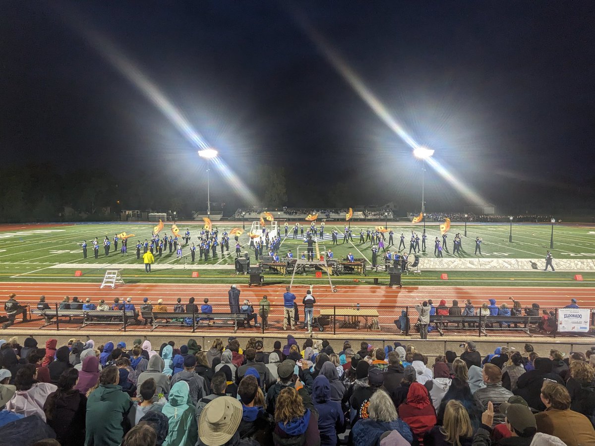 Ms_A_Yeh's tweet photo. Finishing the evening with uplifting performances from @WeAreCentaurus and Monarch! Way to go #bvsd bands! https://t.co/x3hnyrL2rV