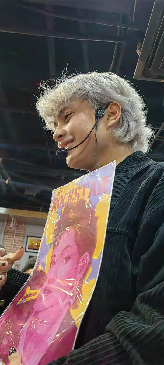 richanillust's tweet photo. My gifts 🩷 thank you mga nakapag send ng vids and pics sakin nung interaction namin (sana meron pa magsend hehe) https://t.co/nk6zY6w23A