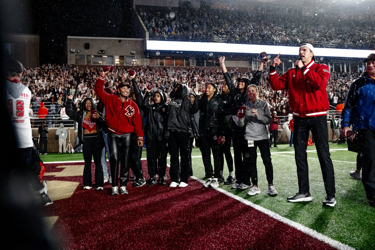 Team in Alumni Stadium