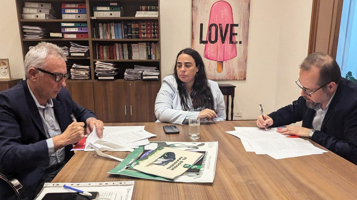 NoticiaNorte's tweet photo. El Municipio de Tigre y la Fundación Vida Silvestre acordaron trabajar en la sostenibilidad ambiental y el registro del patrimonio natural https://t.co/suCELkGwEU https://t.co/YbNzO7SgnP
