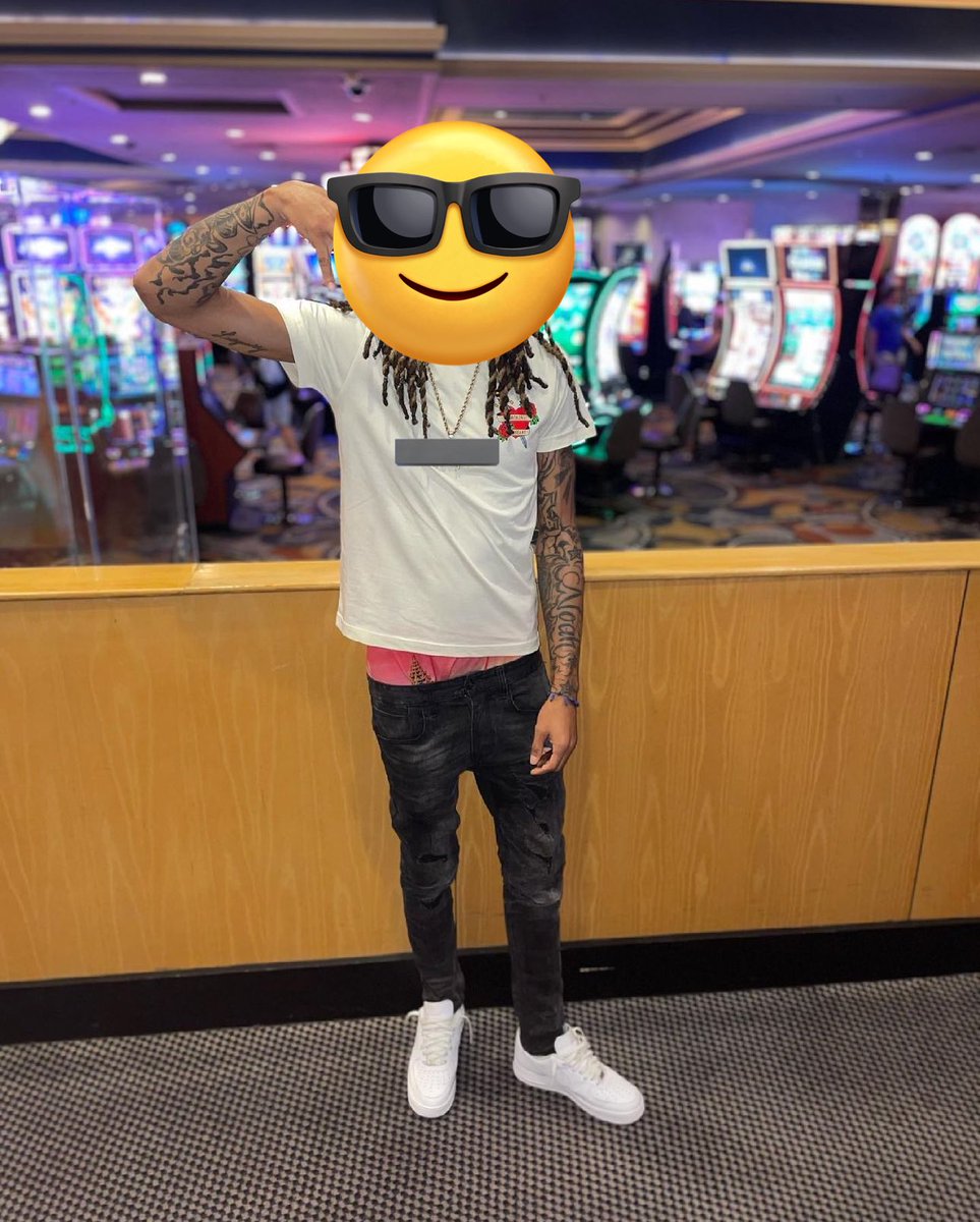 vhomietae's tweet photo. Where the niggas who can take all this dick https://t.co/XqJ4ilOd3i