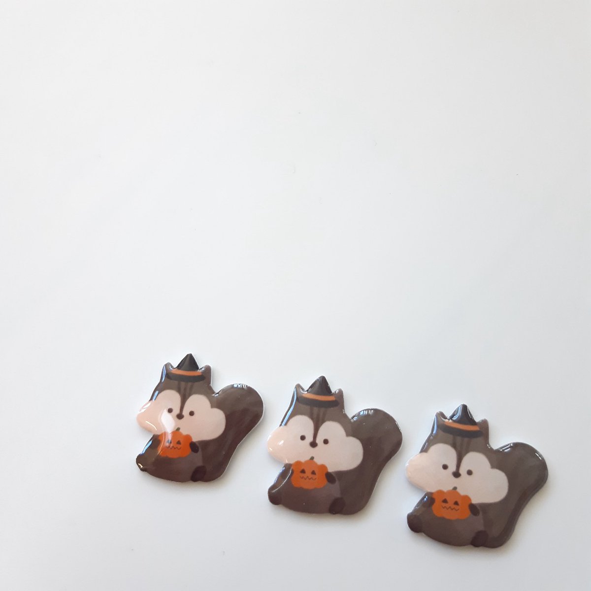 chacoco6755's tweet photo. ハロウィン制作終了！🎃
次は～クリスマス🎄お正月🎍
ゴリサンタとゴリスマスツリーたくさん作るよ～！ https://t.co/iktuuEz73V