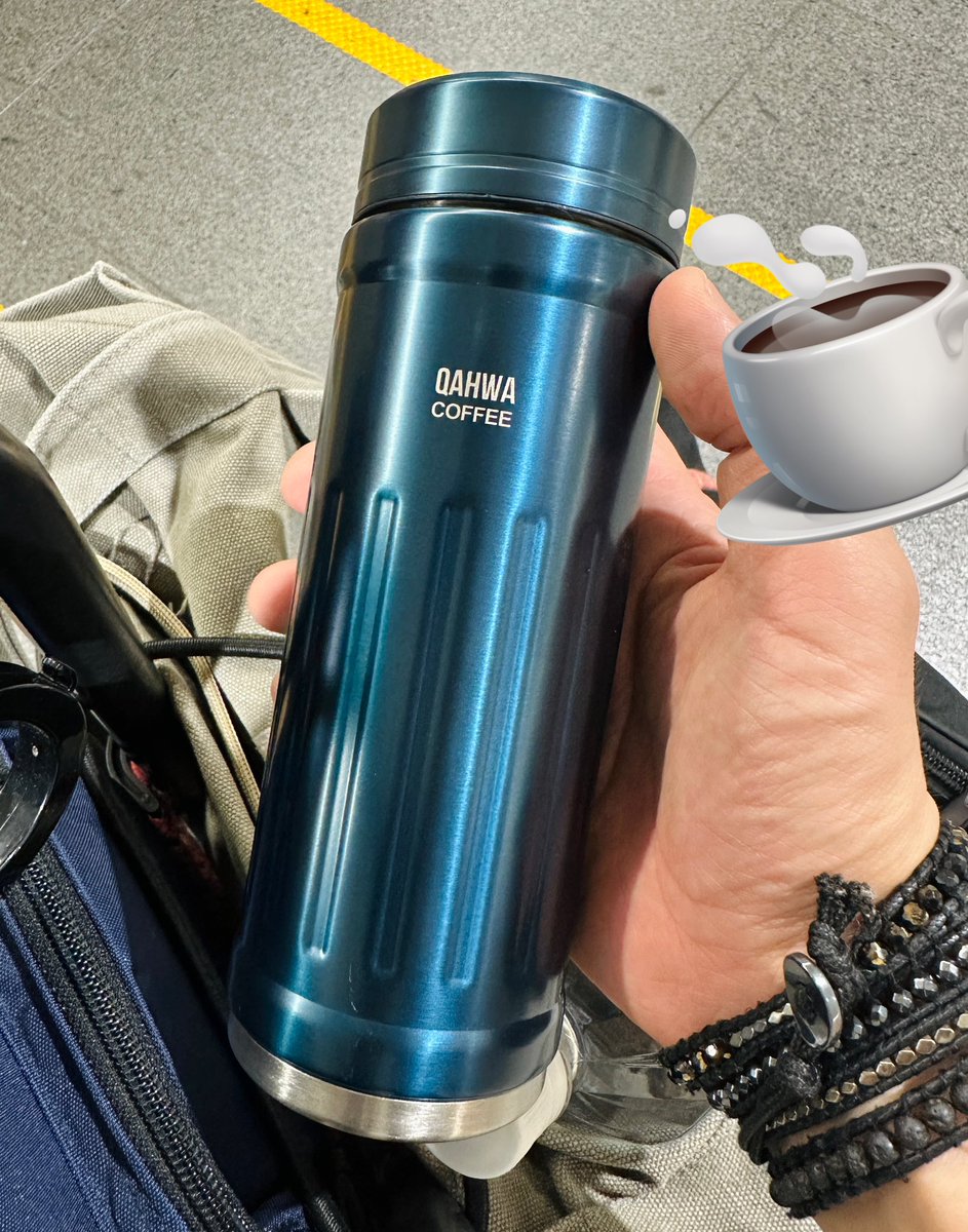 toru_hongo's tweet photo. 最近買ったコーヒー専用ボトルがいいい感じ☕️✨
いざ #マグカル開放区in日本大通り へと行ってきまっす🚃💨
https://t.co/DsSpXKK7yt
#本郷宮原withとんちゃん
#本郷徹 #QAHWA #カフア
#コーヒーボトル https://t.co/HHc4HjI4Oj