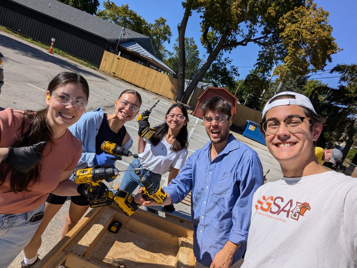 GabrielleJuteau's tweet photo. Our Sociology Graduate Student Association (SGSA) at @BGSU_Sociology rolled up their sleeves at the Let's Build Beds building event, crafting beds for kids! 🛏️🛠️ https://t.co/BarfCboJx5